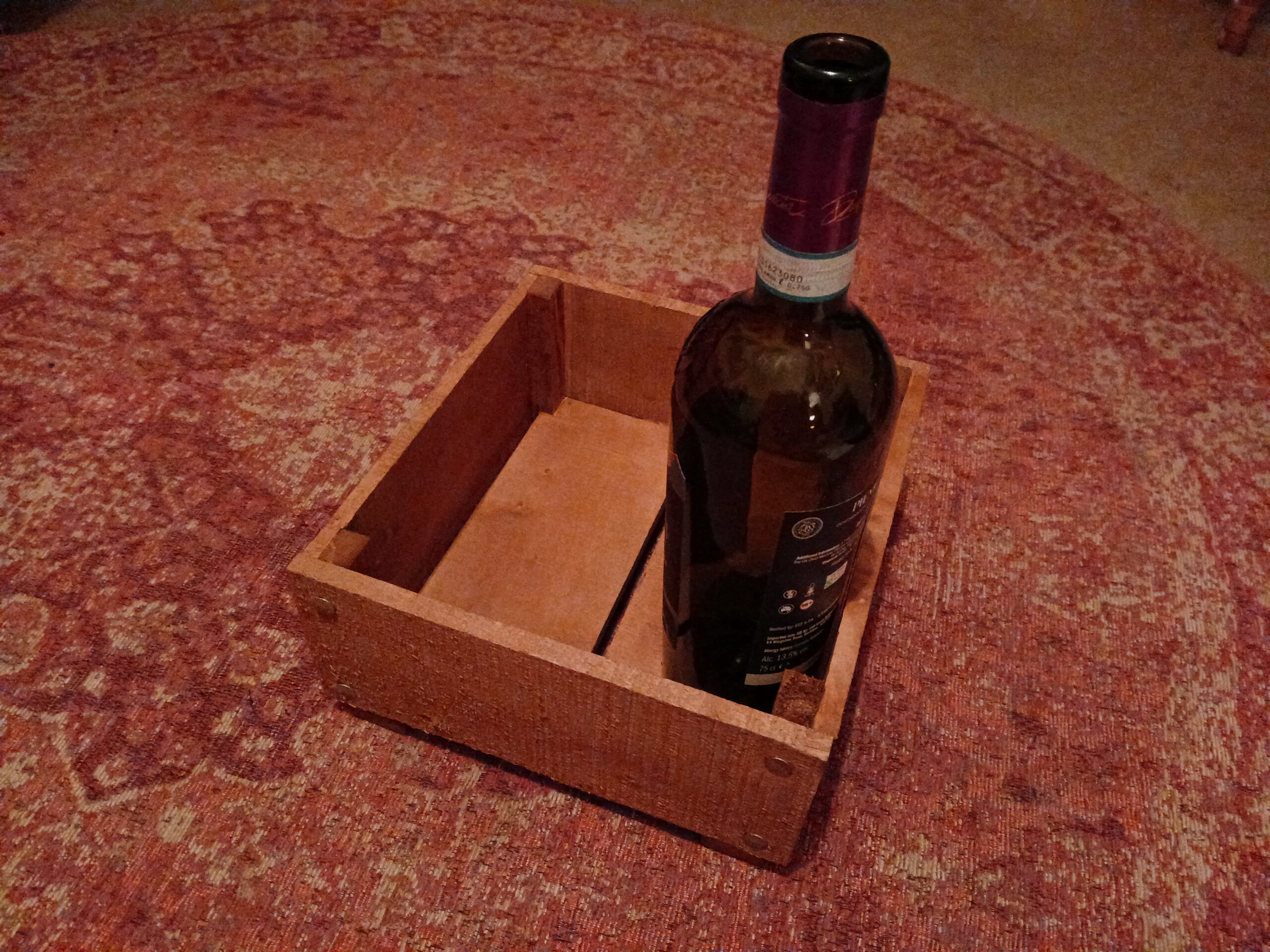 Stubby crate